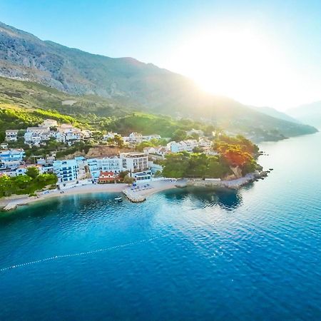 More Medici Apartments Omis Luaran gambar