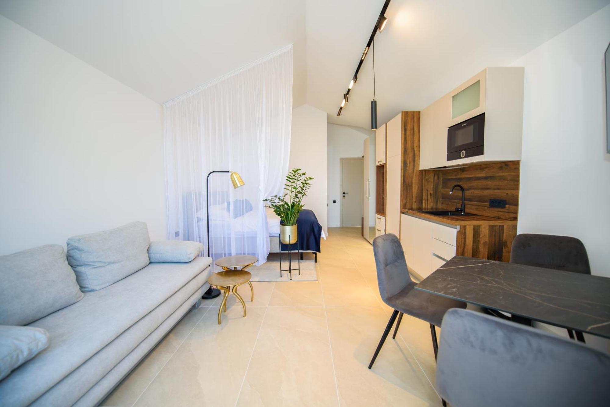 More Medici Apartments Omis Luaran gambar