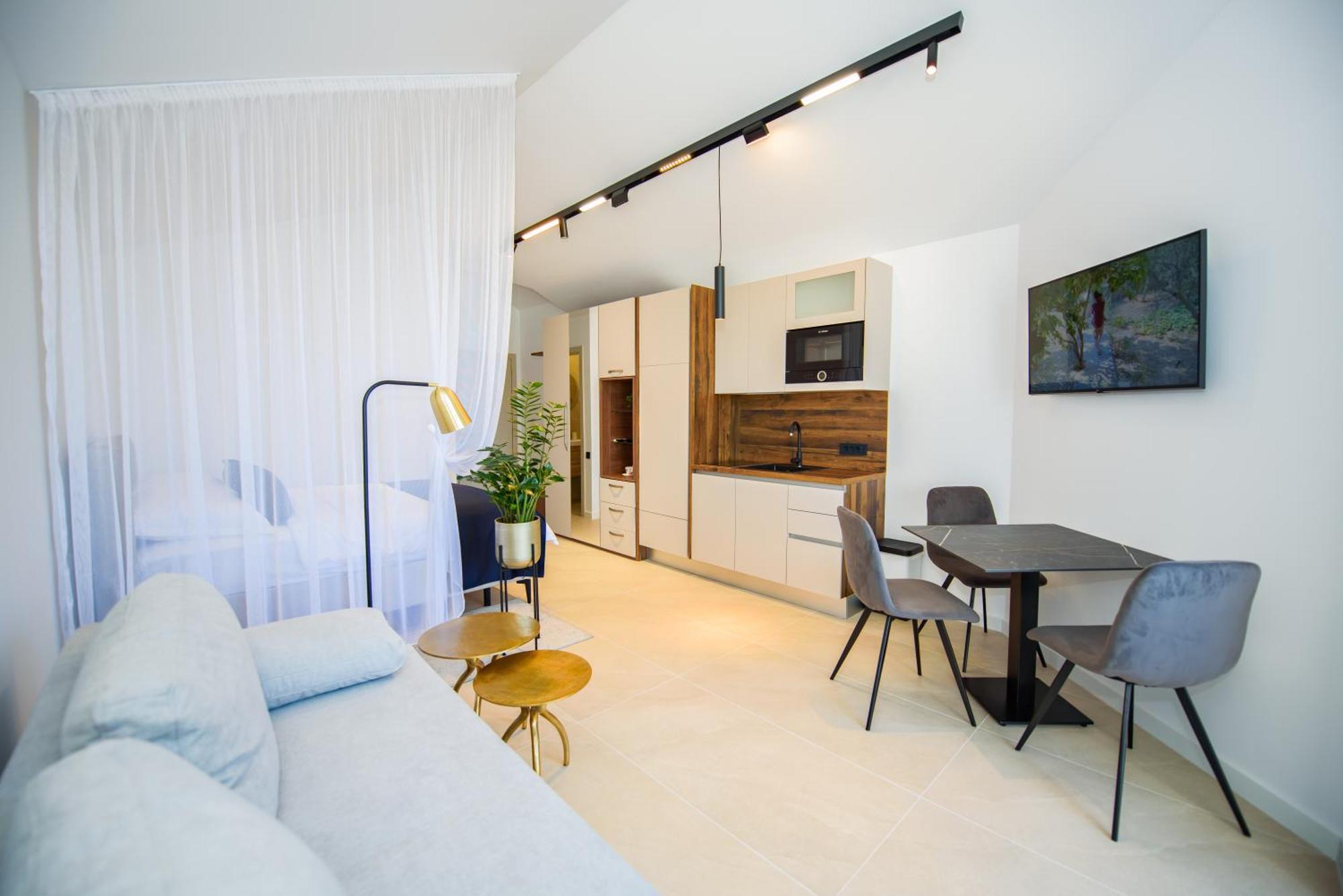 More Medici Apartments Omis Luaran gambar