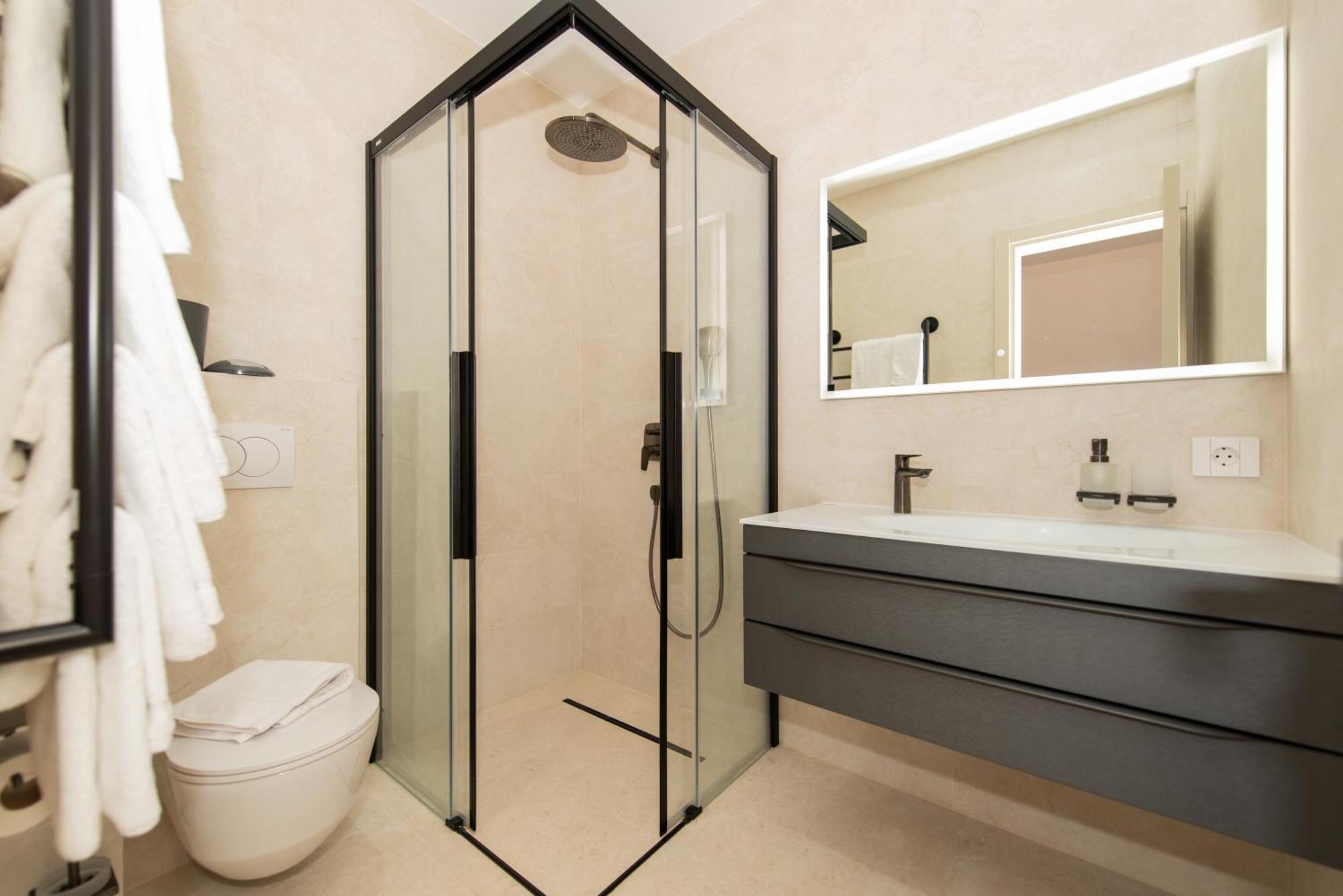 More Medici Apartments Omis Luaran gambar