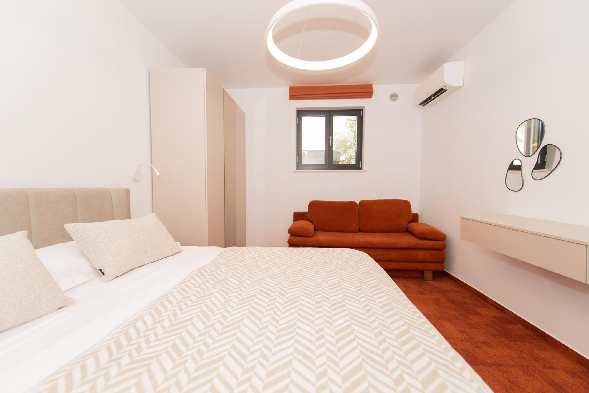 More Medici Apartments Omis Bilik gambar