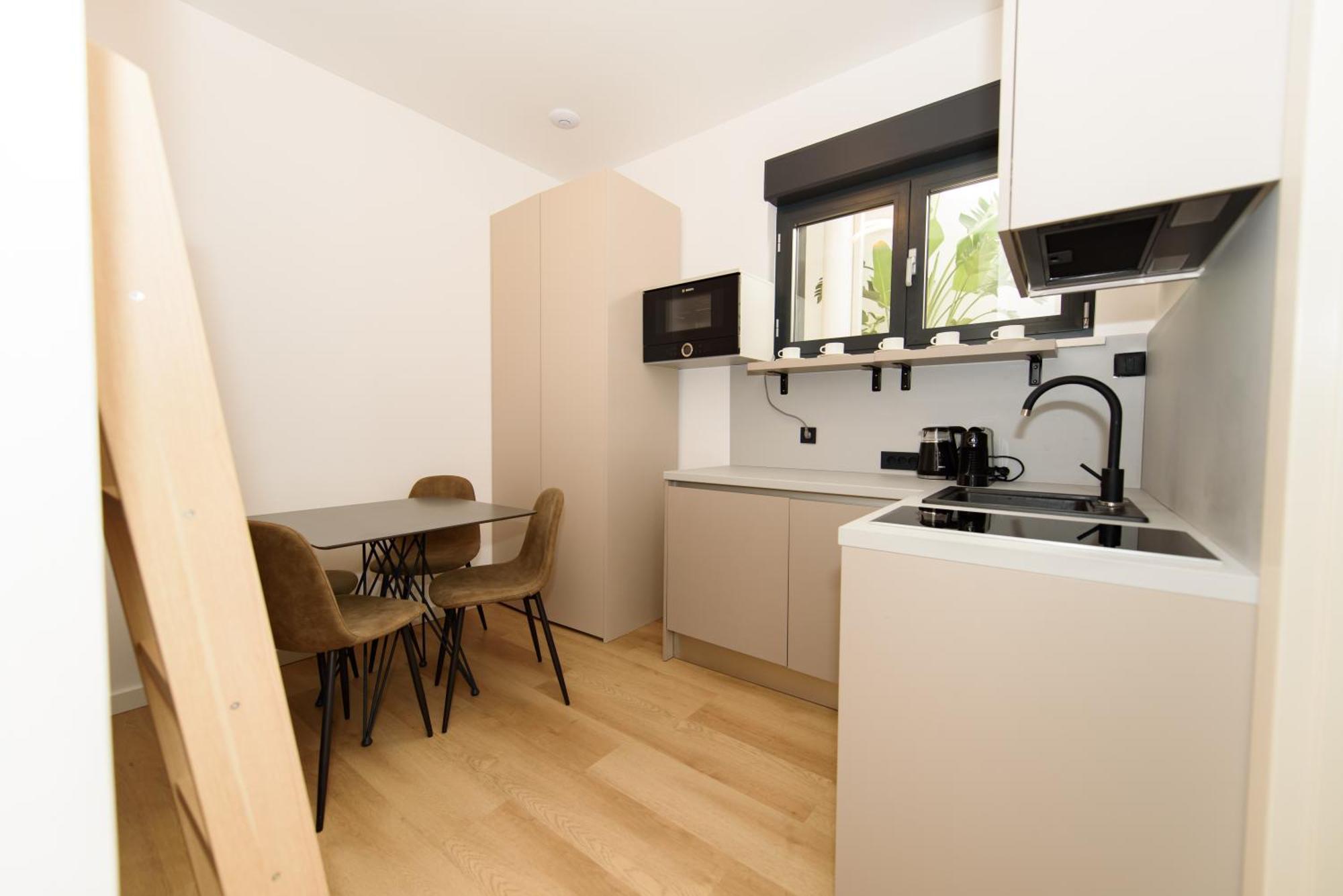 More Medici Apartments Omis Bilik gambar