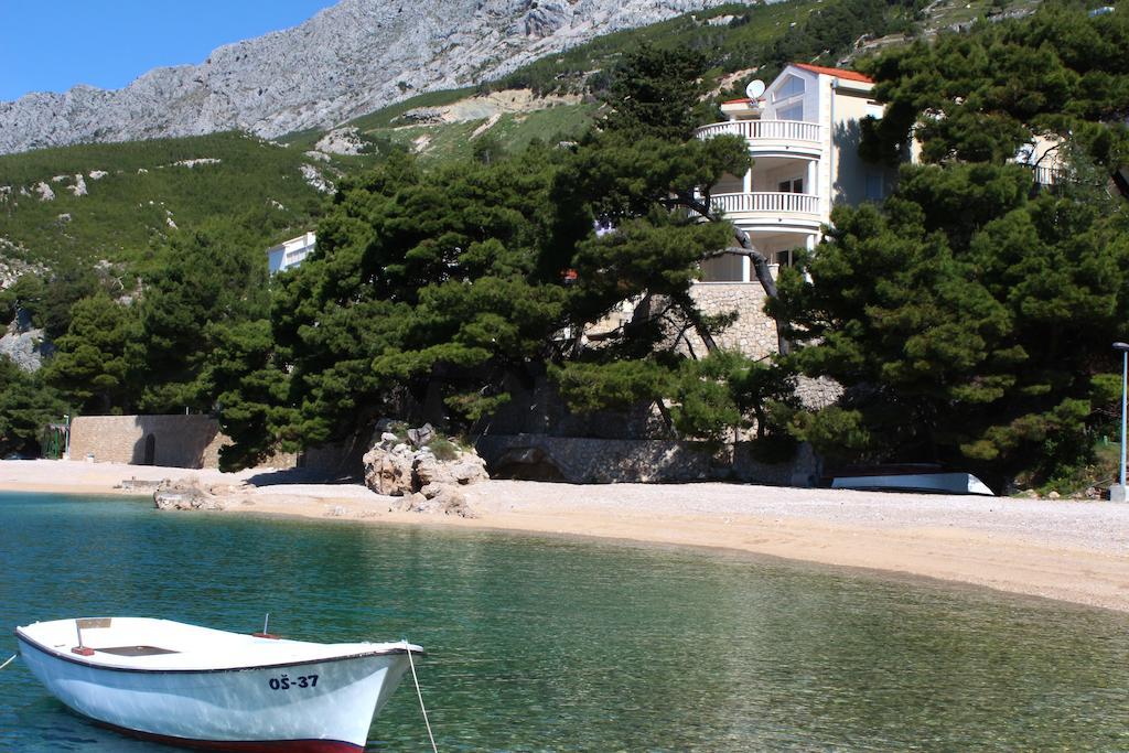 More Medici Apartments Omis Luaran gambar